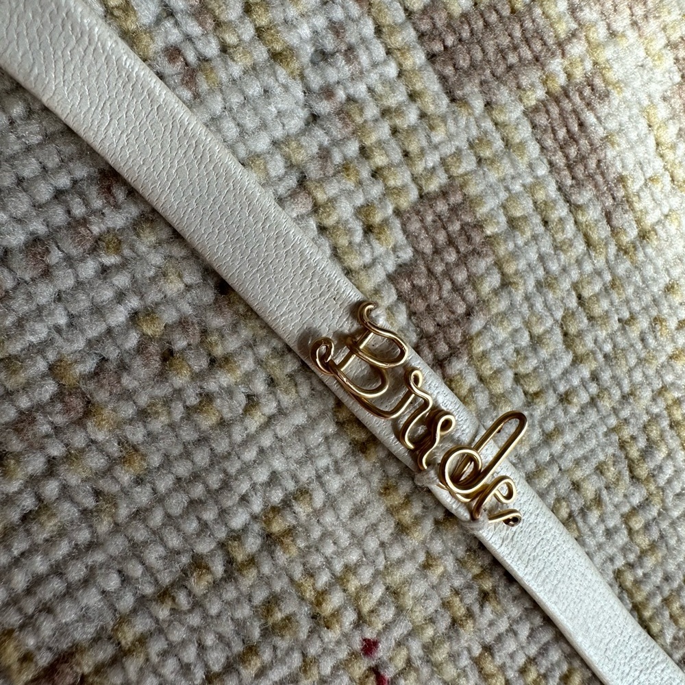Bride choker